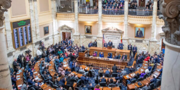 Maryland Moves to Give Democrats Extra House Seat, but Big Hurdles Remain