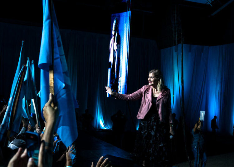 Right-Wing Populist Holds Commanding Lead Ahead of Costa Rica’s Election