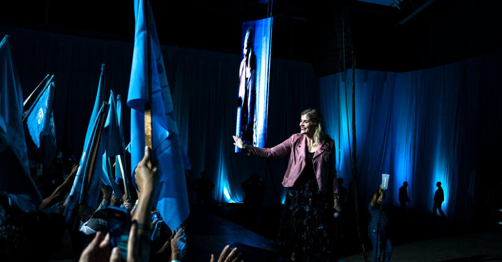 Right-Wing Populist Holds Commanding Lead Ahead of Costa Rica’s Election