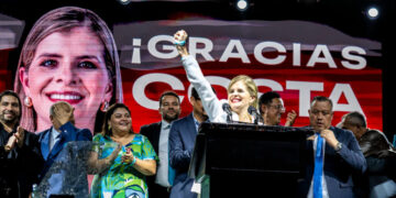 Costa Rica Elects Right-Wing Candidate Amid Fears Over Crime