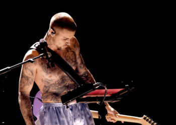 How Justin Bieber Forced the Grammys to Stop and Simply Feel