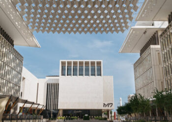 Slumping in the West, the Art Trade Eyes the Gulf