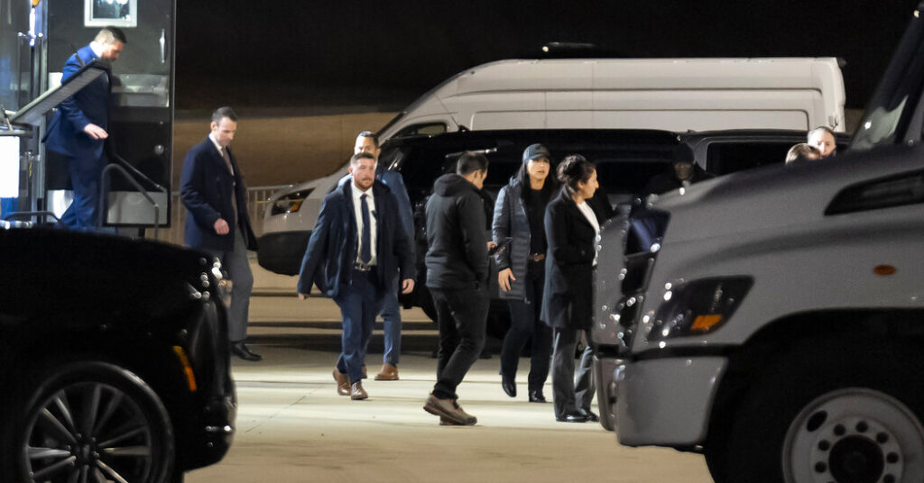 Trump Had Unusual Call With F.B.I. Agents After Election Center Search