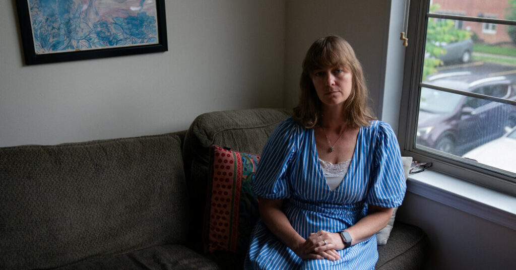 N.I.H. Worker Who Criticized Trump Seeks Whistle-Blower Protection