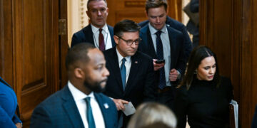 Deal to Reopen Government Is on Shaky Ground in the House