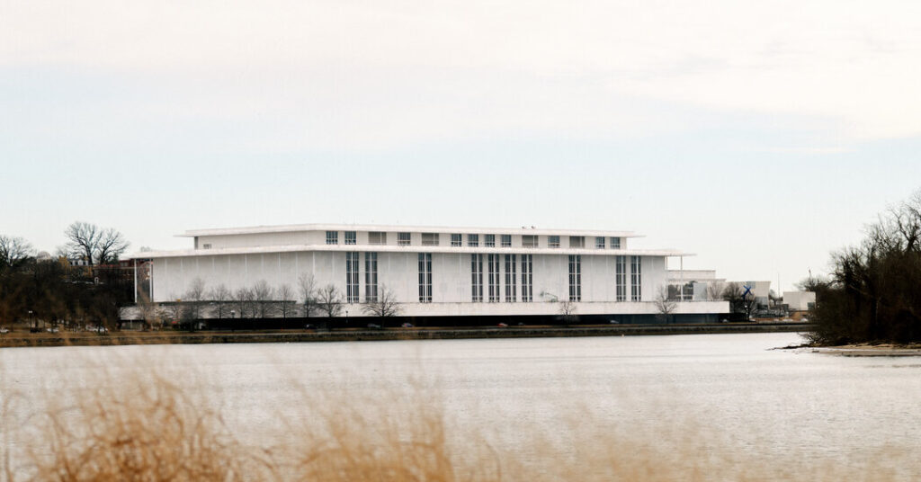 Trump’s Kennedy Center Shutdown Plan Jolts Workers and Performers