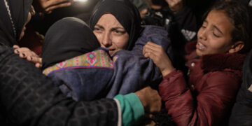 Palestinians Return to Gaza for First Time in Nearly Two Years