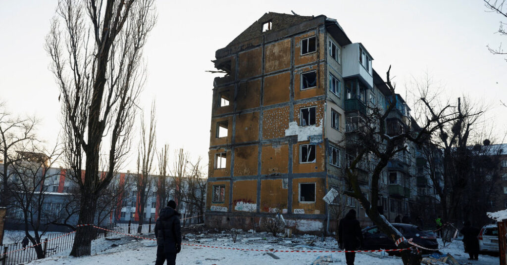 Russia Resumes Attacks on Ukraine’s Energy System Ahead of Peace Talks