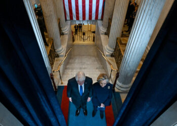 Clintons Ask to Testify in Public in House Epstein Inquiry