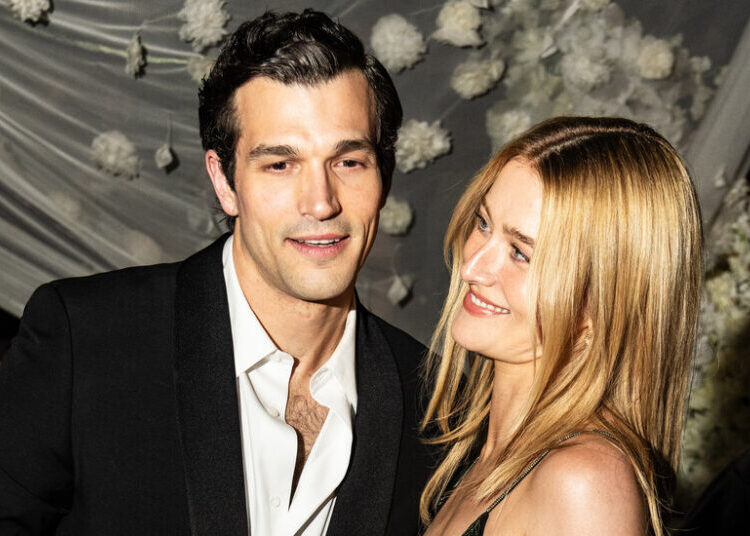 Carolyn Bessette Kennedy and John F. Kennedy Jr. Embraced at ‘Love Story’ Premiere