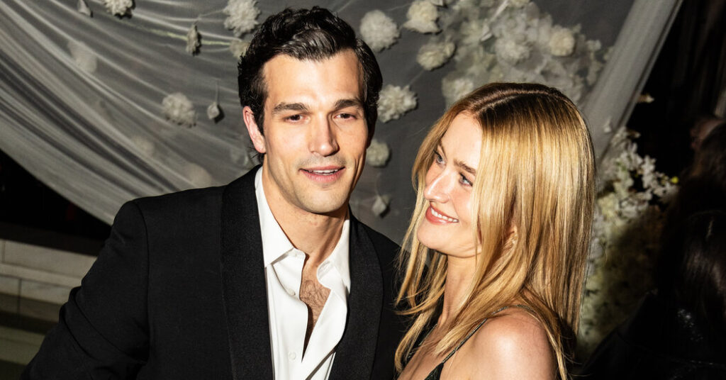 Carolyn Bessette Kennedy and John F. Kennedy Jr. Embraced at ‘Love Story’ Premiere