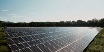 A Trump ‘Blockade’ Is Stalling Hundreds of Wind and Solar Projects Nationwide