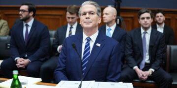 Bessent Says Fed Lacks Accountability and Has Lost Public Trust