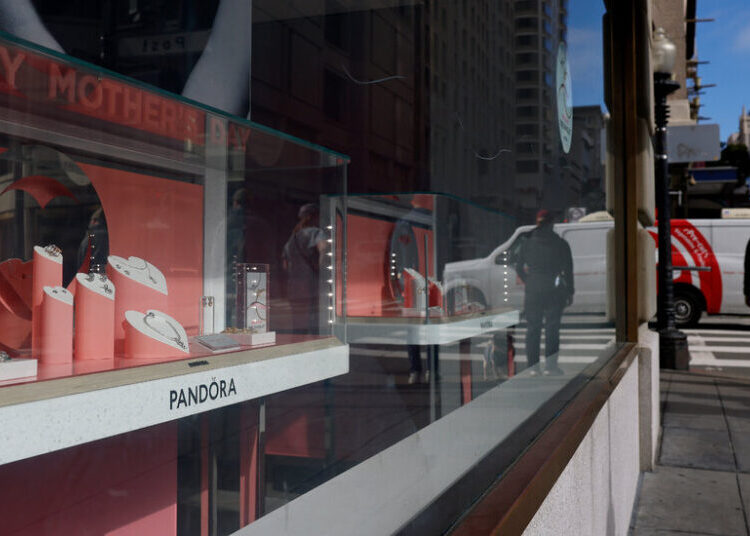 Silver Is So Pricey That the World’s Largest Jeweler Is Switching to Platinum