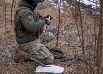 Musk’s Starlink Blocks Russian Troops’ Internet Access, at Ukraine’s Request