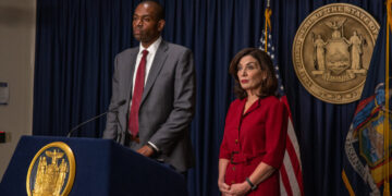 After Taking on Trump and Backing Mamdani, Hochul Sees Her Star Rise