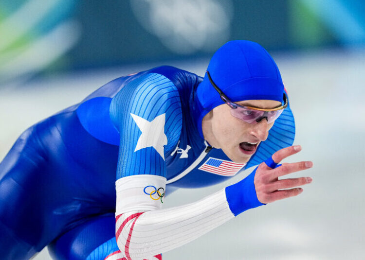 Jordan Stolz hits another gear to break an Olympic record.