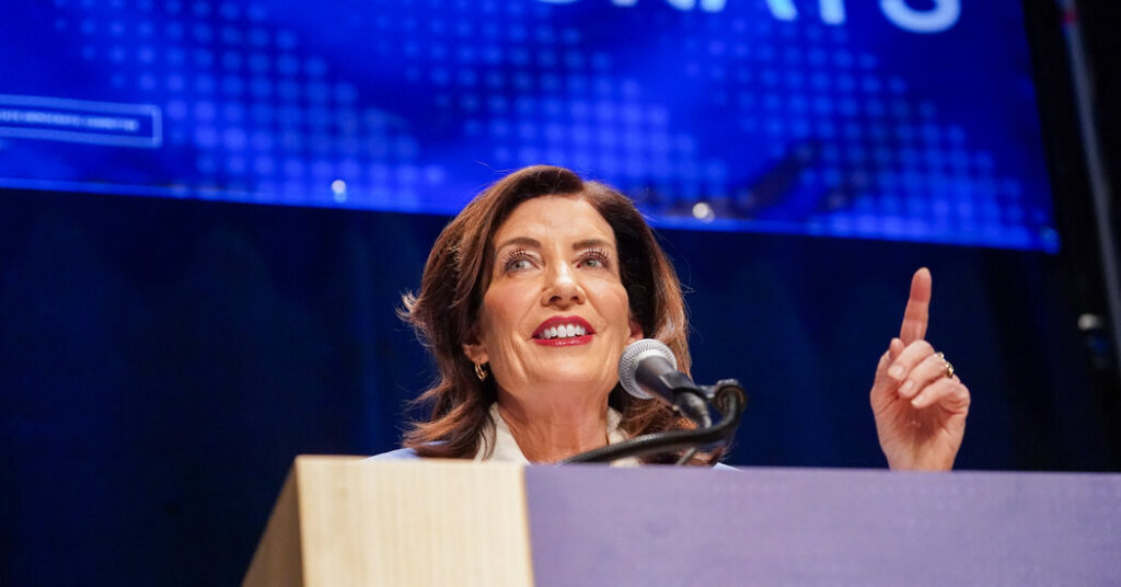 Hochul Takes Aim at Trump as She Wins N.Y. Democrats’ Nomination