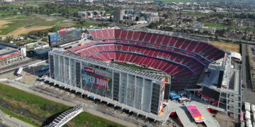 A Super Bowl in Silicon Valley Filled With Valley Billionaires