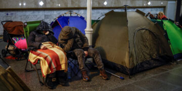 Russian Strikes Pummel Ukraine’s Power Grid