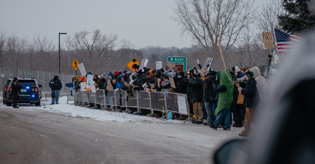 Top ICE Lawyer in Minnesota Departs as Immigration Lawsuits Overwhelm Courts