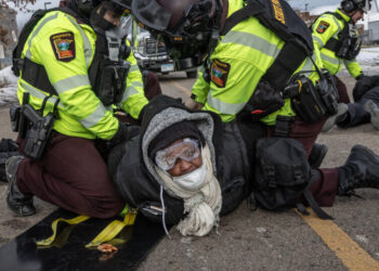 At Least 50 Arrested After Protests Escalate Outside Minnesota Federal Building