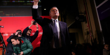 Portugal Votes for President, With Leftist Set to Beat Surging Far Right