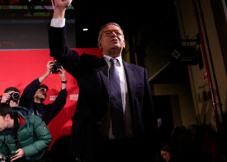 Portugal Votes for President, With Leftist Set to Beat Surging Far Right