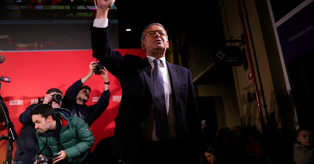 Portugal Votes for President, With Leftist Set to Beat Surging Far Right