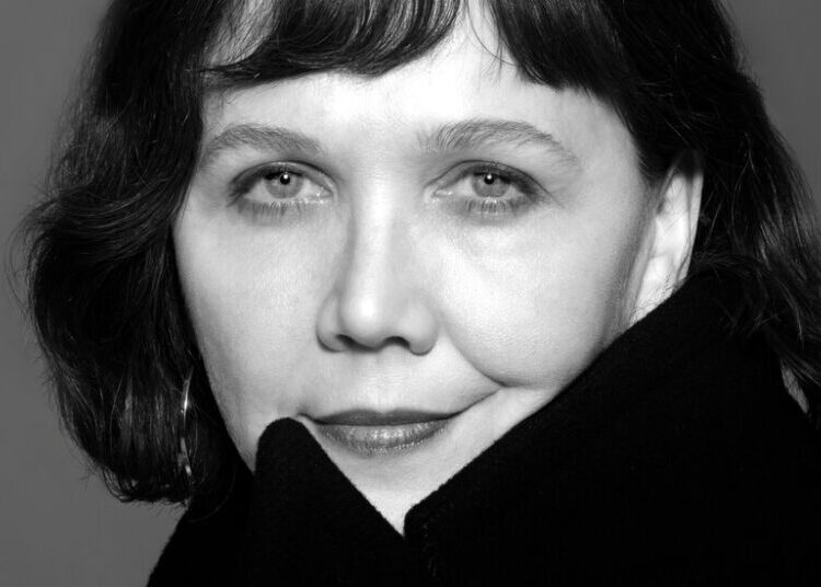 Maggie Gyllenhaal Thinks Hollywood Likes Women to Direct ‘Little Movies’