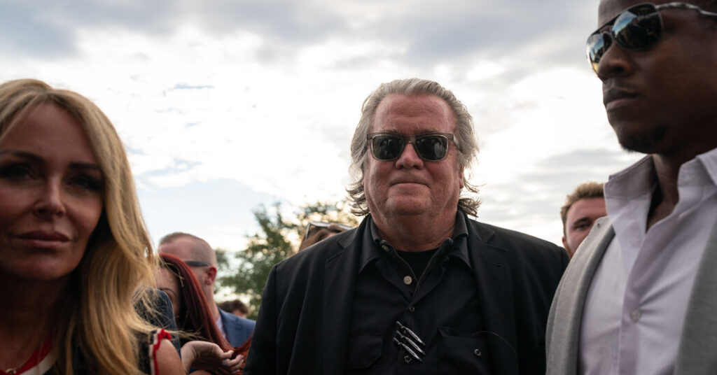 Trump Administration Abandons Steve Bannon Conviction