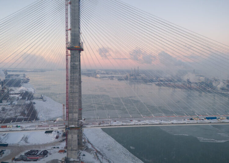 Trump Threatens to Block Opening of New Bridge to Canada