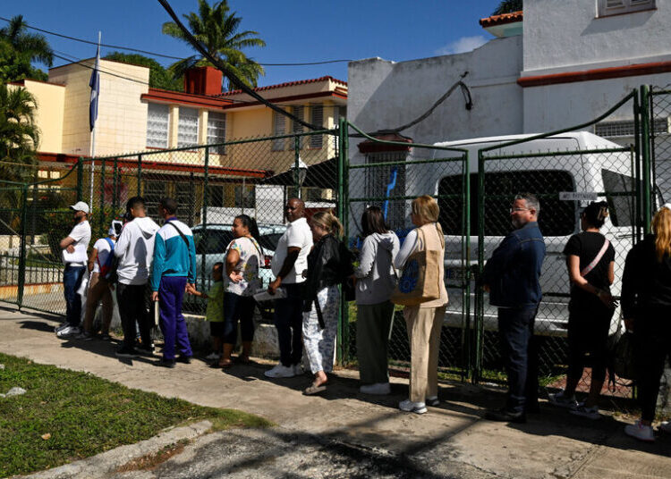 Amid U.S. Pressure, Nicaragua Blocks a Once-Popular Route from Cuba