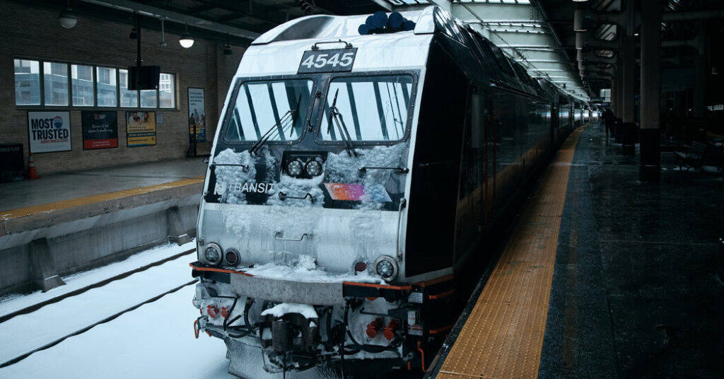 Downed Wire Disrupts Amtrak and NJ Transit Service Along Northeast Corridor