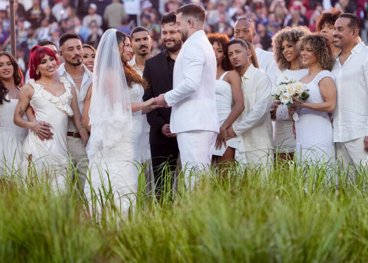 In Bad Bunny’s Halftime Show, a Real Wedding With 70,000 Guests
