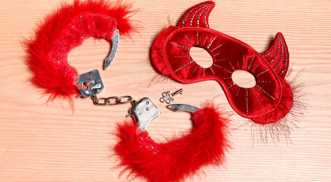 10 Fetish Categories That Blow Up Every Year on Valentine’s Day