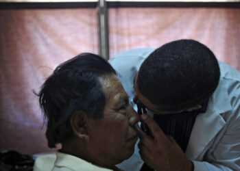 Guatemala to Phase Out Use of Cuban Doctors Amid U.S. Pressure