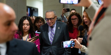 Homeland Security Shutdown Nears Amid Stalemate on Immigration Agent Curbs