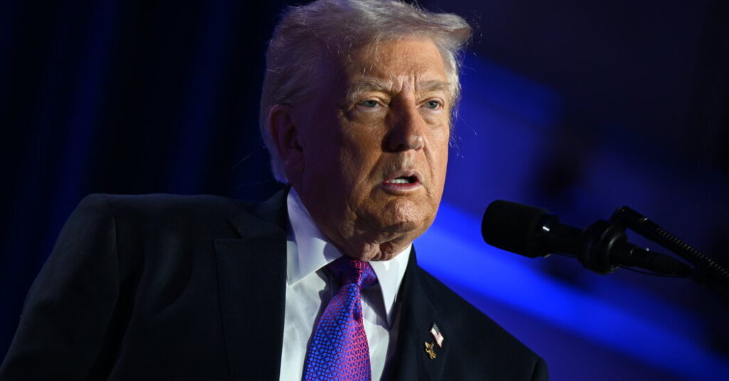 Former Police Chief Said Trump Told Him ‘Everyone’ Knew of Epstein’s Actions