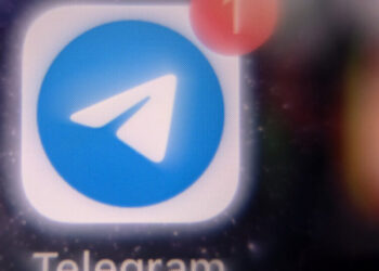 Russia Further Restricts Telegram, Escalating Internet Clampdown