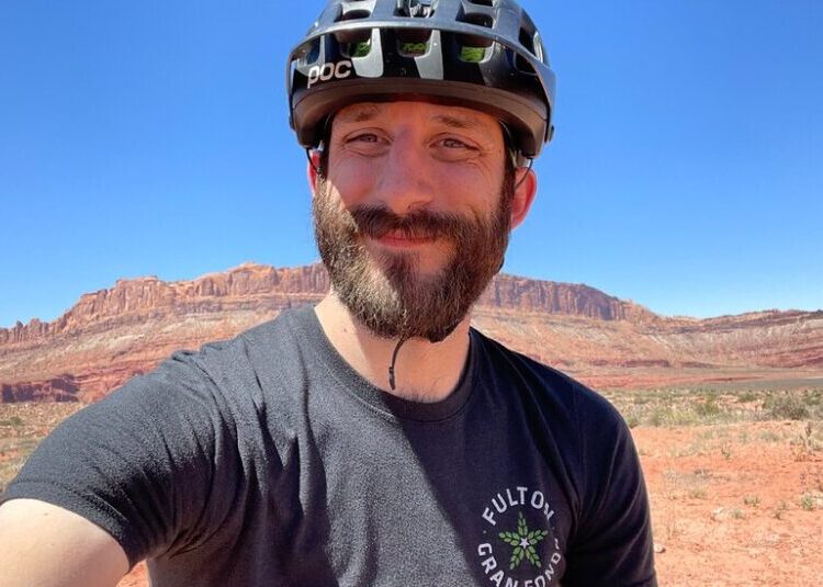 ‘No Reason He Should Have Died’: Alex Pretti’s Parents Open Up