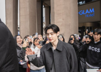 An Olympian Quest in Milan: Glimpsing a K-Pop Superstar