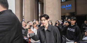 An Olympian Quest in Milan: Glimpsing a K-Pop Superstar