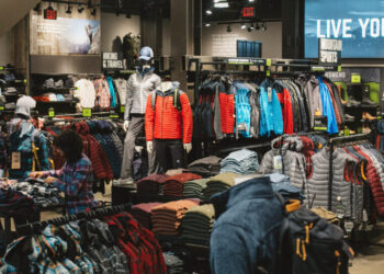 Eddie Bauer Files for Bankruptcy