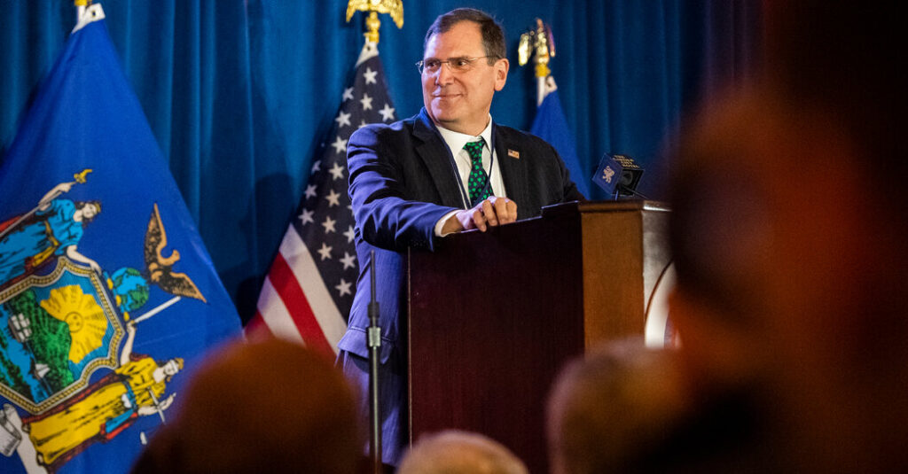 U.S. Attorney Chosen to Replace Trump Pick Is Quickly Fired by White House