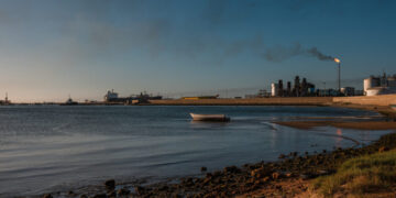 Democrats Push for Transparency on Venezuelan Oil Money Controlled by U.S.