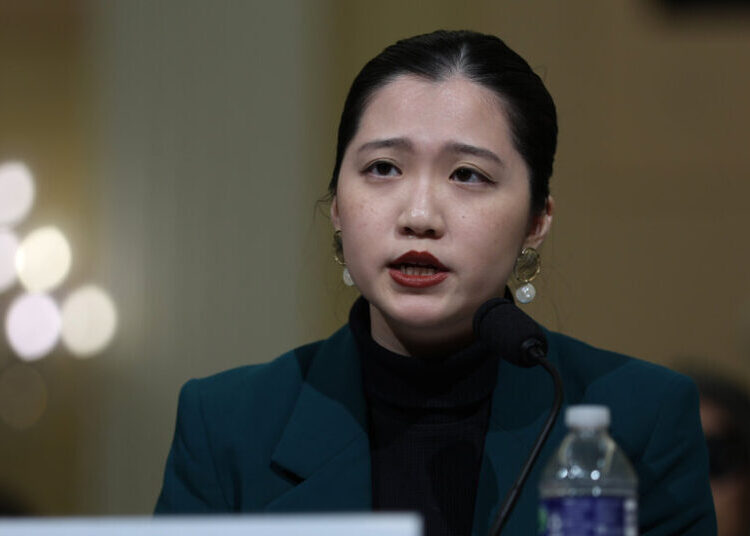 Hong Kong Convicts a Political Exile’s Father, a First for the City