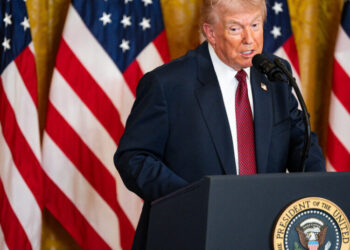 Trump Says He Will Now Invite Democrats to Governors’ Meeting