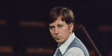 Tamas Vasary, Pianist of Power and Sensitivity, Dies at 92