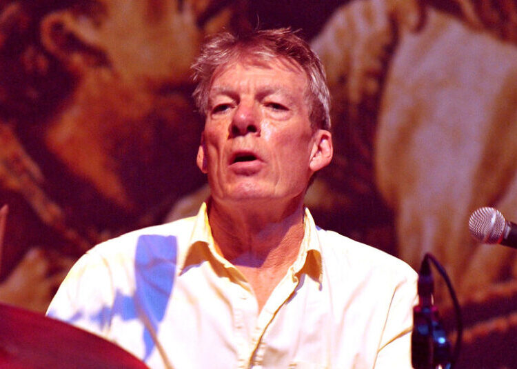 Andrew Ranken, Whose Drumming Powered the Pogues, Dies at 72